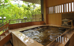 湯涌温泉 石川県金沢市湯涌町にある温泉で金沢の奥座敷と呼ばれる場所にあります。